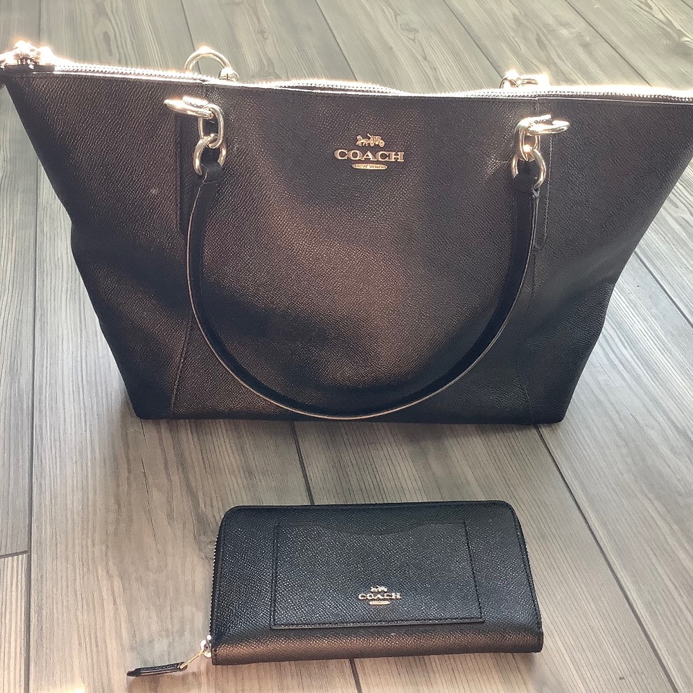 COACH Ava Tote Crossgrain Leather Handbag - F57526 And matching wallet